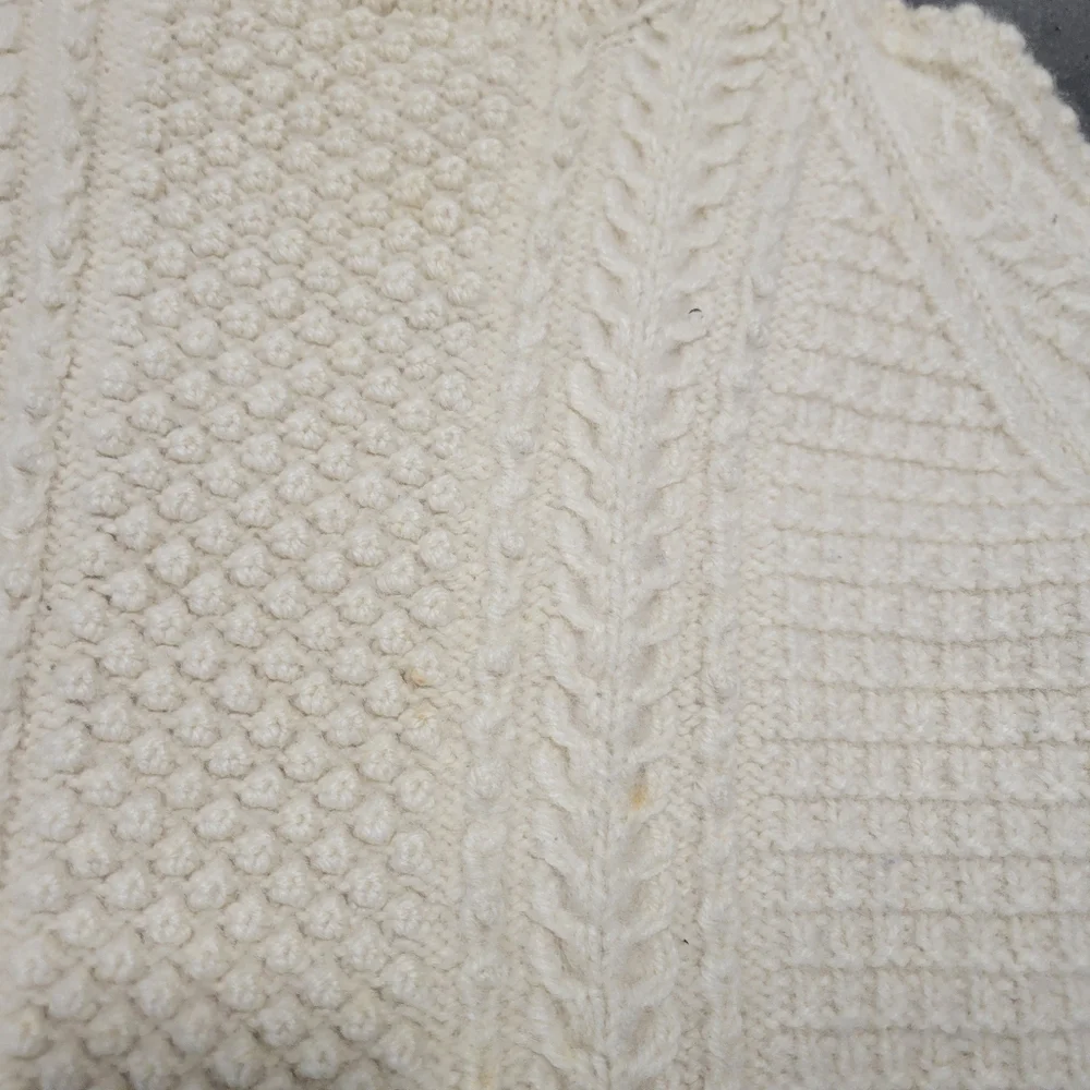 Vintage wool cableknit mens small women's medium sweater - Picture 3 of 12